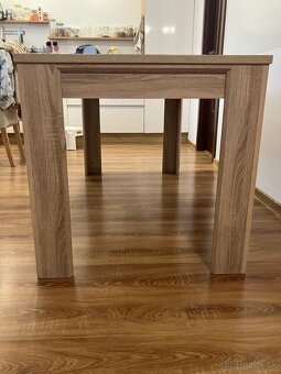 Jedálenský stôl - 3