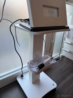 Predám kozmeticky prístroj Oxygeneo Pollogen - 3