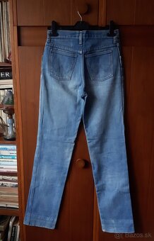 Dámske bledomodré retro džínsy - 3