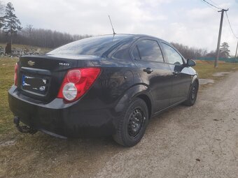 Chevrolet Aveo - 3