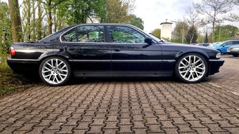Styling 238 R19 - 3