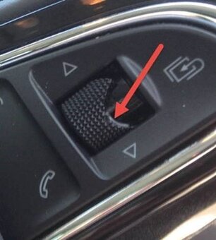 Skoda Koliesko multifunkcie volant ovládanie rádia a telefón - 3