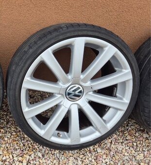 5x100 R19 ET 45 Omanyt Volkswagen - 3