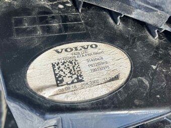 Volvo XC60 2017- pravé zadné svetlo - 3