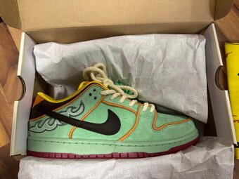 Nike SB Dunk Low Pro Tourmaline Rodeo - US 9 - 3