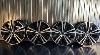 #9 Elektróny originál VW 5x112 r17 - 3