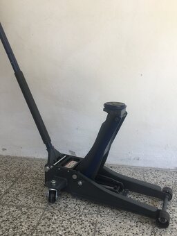 Hydraulický zdvihák 3T - 3