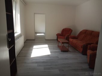 dom nedaleko centra Kosic + BONUS - 3