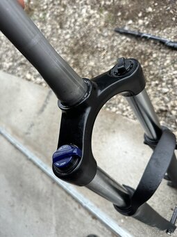 Vidlica 27,5 RsSuntour xcm 34 - 3