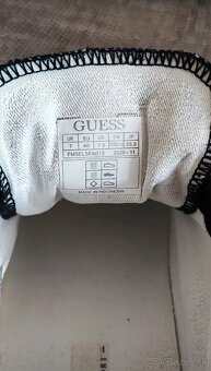 Guess č.40 - 3