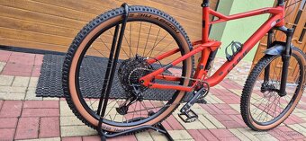 Celoodpružený horský bicykel značky CUBE - 3