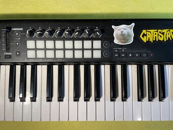 Novation launchkey 61 - 3