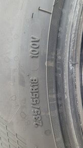 Pneu. GOODYEAR 235/55 R18 100V - 3