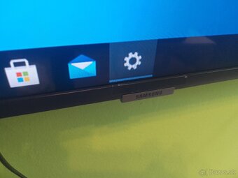 Predám Samsung 4k tv 108cm - 3