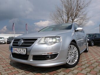 Volkswagen Passat Variant 3.2 V6 Highline 4-Motion DSG - 3