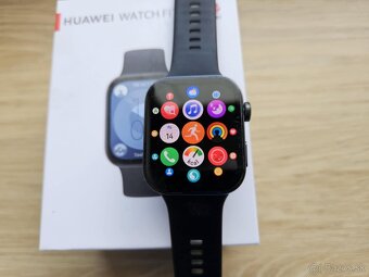 Huawei Watch Fit 3 , active black, v zaruke - 3