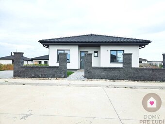 NÍZKOENERGETICKÝ BUNGALOV- 108m2 + krytá terasa 12m2, POZEMO - 3