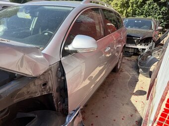 Rozpredam Volkswagen Passat B6 Combi 2.0 TDI - 3