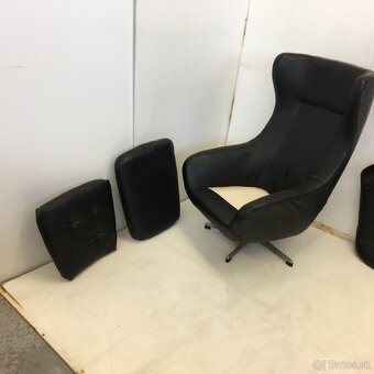 Velke retro kozenkove otocne kreslo usiak Up Zavody - 3