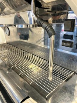 Predám profi kávovar dvojpáka - 3