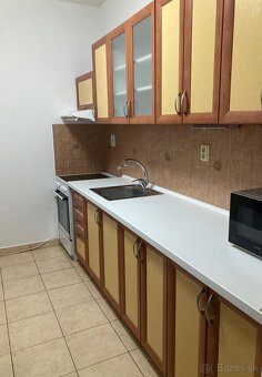 1-izbovy byt na prenajom v centre Púchova. Voľné do zmazania - 3