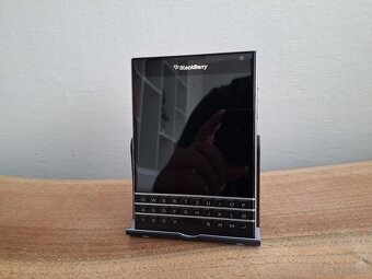 Blackberry Q30 - 3