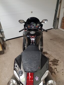Predam aprilia rsv1000r - 3