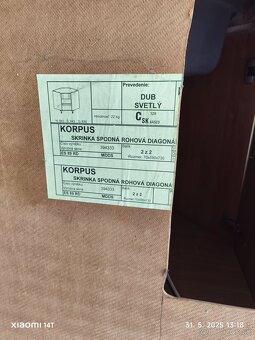 rohová skrinka s drezom,sifónom a batériou - 3
