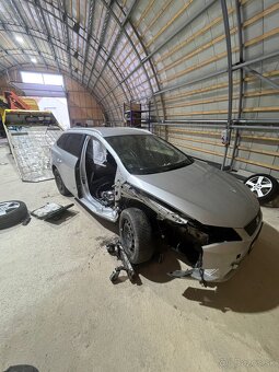 Seat Leon 3 Combi 1.6 TDI DSG – náhradné diely, - 3