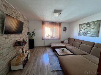Na predaj priestranný dvojgen. rodinný dom, Spišská Belá - 3