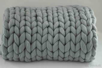 Ručne pletená deka z hrubej vlny – nová, sivá farba - 3