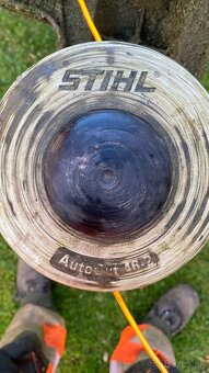 Predám krovinorez Bc2700xce-fs410c - 3