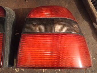 ZADNÍ LAMPY SVĚTLA ŠKODA FELICIA - 3