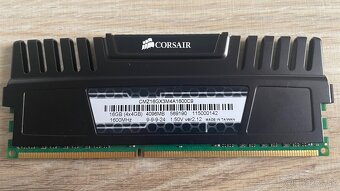 Corsair Vengeance 16 GB (4×4 GB) DDR3-1600 - 3
