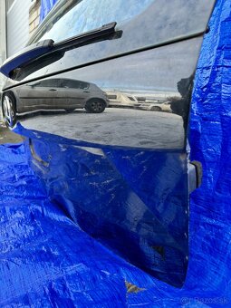 Páté dveře Škoda Octavia 3 kombi černá - 3