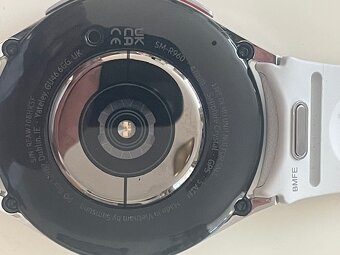 Krásne hodinky Samsung Galaxy WATCH 6 - 3