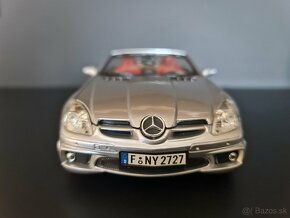 1:18 Mercedes - Benz SLK 55 AMG - 3