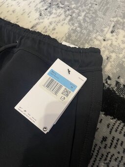 Syna World x Nike tepláky - 3