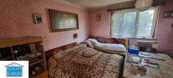Rezervované- Na predaj starší 3 izbový rodinný dom v obci Bá - 3