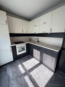 Kuchynská linka - 3