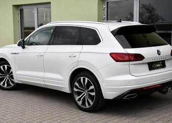 Volkswagen Touareg 3.0TDi R-LINE PANO TAŽNÉ AIR 210 kw - 3