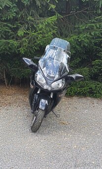 Kawasaki gtr 1400 - 3