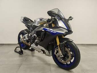 Yamaha YZF-R1 M - 3