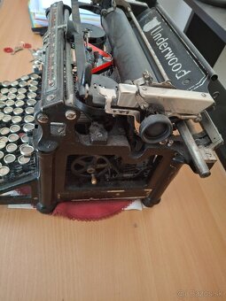 retro pisaci stroj - 3