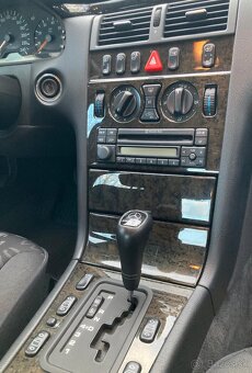 Mercedes Benz E 240 V6 W210 - 3