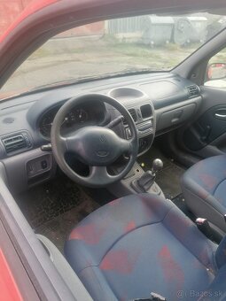 Renault clio 1.2 benzín - 3