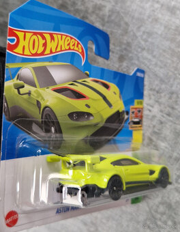 Hot Wheels Aston Martin Vantage GTE - 3