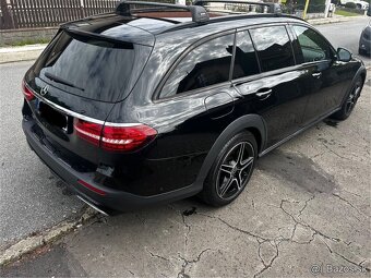 Mercedes-Benz E 220d 4MATIC All-Terrain AMG - 3