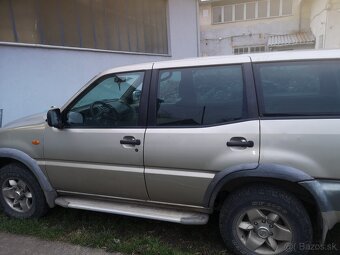 Nissan terrano 2 3.0 - 3