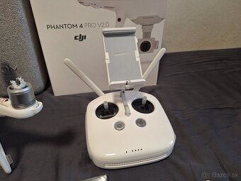 DJI Phantom 4 Pro V2 - 3